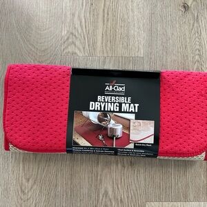 All-Clad Reversible Drying Mat in Red